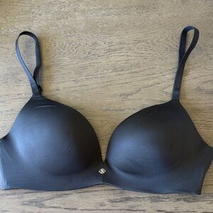 Victoria’s Secret Black Wireless T-Shirt Bra - Women's Intimates 32DD